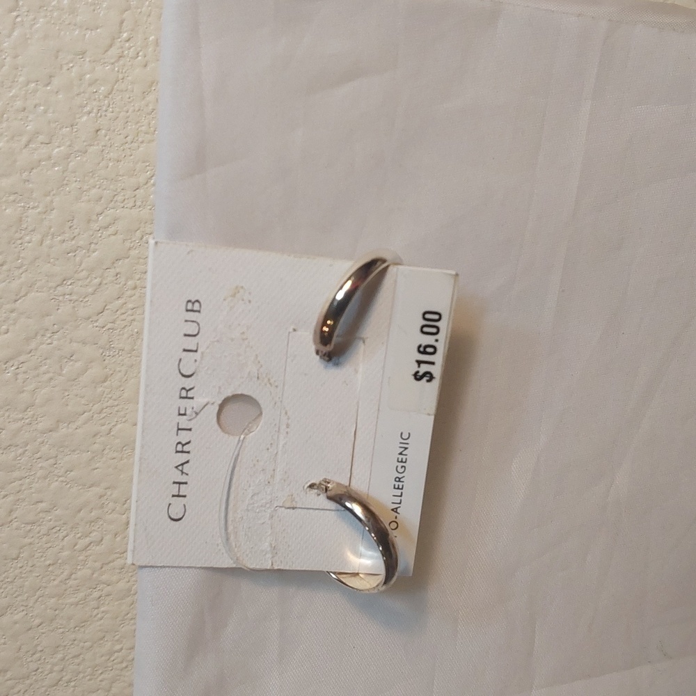 Charter‎ CLUB NEW HOOP SILVER EARRINGS